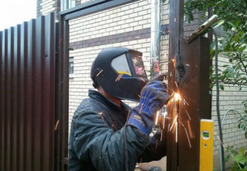 Сварка перегородок и заборов в Михайловке в октябре