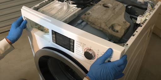 Ремонт стиральных машин Whirlpool в Михайловке – сервис от Мастер24, цены от 2033 руб